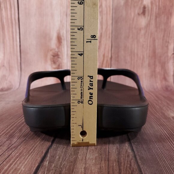 Oofos Oolala Womens 10 Black Calypso Flip Flop Thong Sandals Purple Ombre Fade - Picture 14 of 16